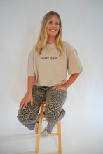 Load image into Gallery viewer, GLORY TO GOD MOCKNECK TEE
