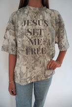 Load image into Gallery viewer, Jesus Set Me Free