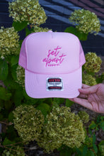 Load image into Gallery viewer, Set Apart Apparel Hat
